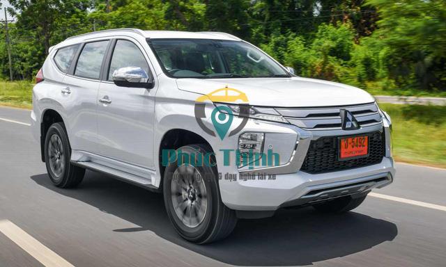 Chạy đua doanh số, ô tô ồ ạt đại hạ giá cao nhất lên tới 240 triệu đồng - Ảnh 3. Chạy đua doanh số, ô tô ồ ạt đại hạ giá cao nhất lên tới 240 triệu đồng - Ảnh 3.