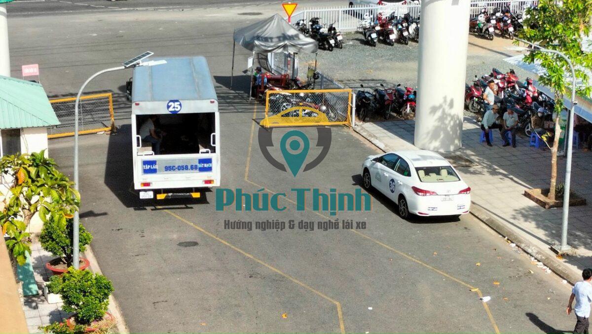 Trung tâm dạy lái xe ô tô Phúc Thịnh